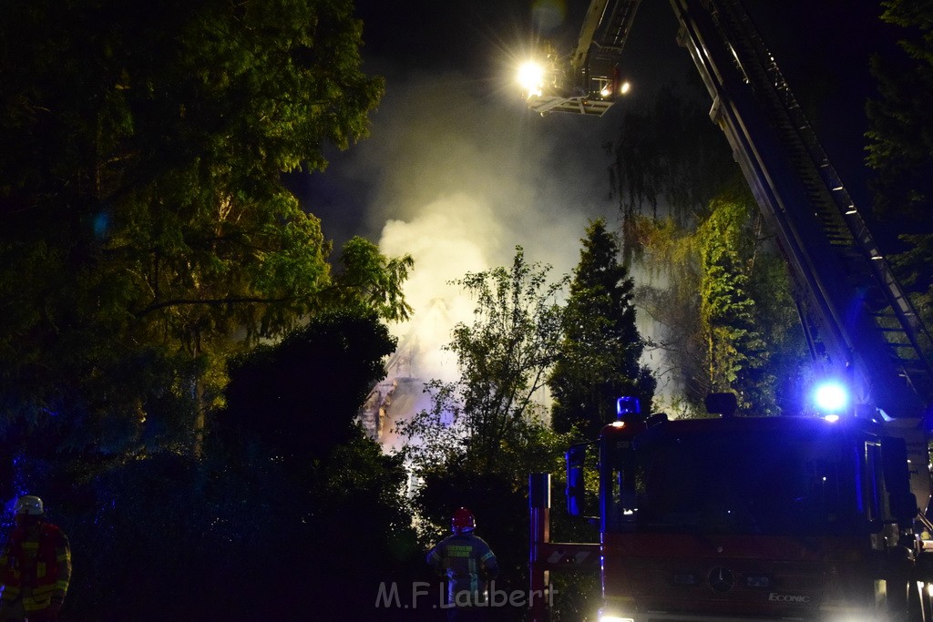 Grossfeuer Einfamilienhaus Siegburg Muehlengrabenstr P0022.JPG - Miklos Laubert